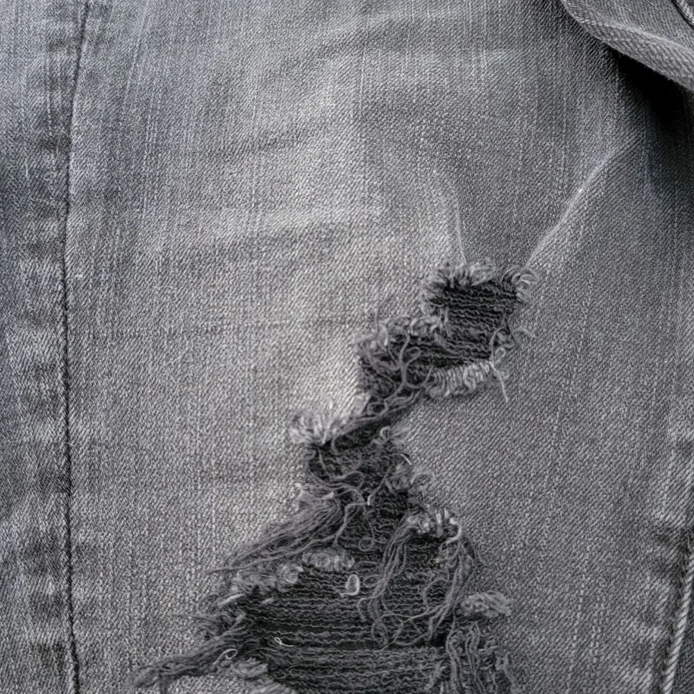 American Eagle Super Low Rise Skinny Jegging Jeans Black Distressed Frayed AE 4